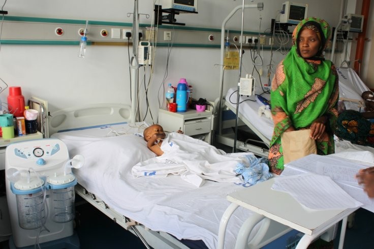 ‘Bệnh viện bay’ cứu chữa bệnh nhi tim bẩm sinh Tanzania 