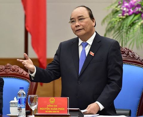 Thủ tướng Nguyễn Xuân Phúc yêu cầu: "Tuyệt đối không đi lễ hội trong giờ hành chính"