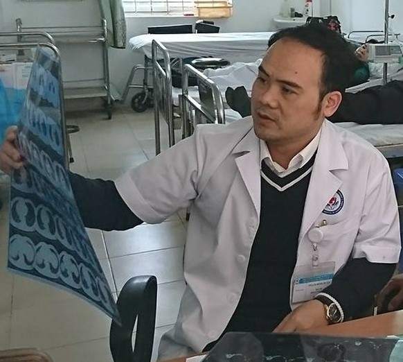 Bác sỹ Phạm Đình Tuần cảnh báo người bệnh không nên tin quảng cáo mà bỏ qua cơ hội vàng trong điều trị