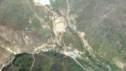 Theo Yonhap, nhóm phóng viên quốc tế đang trên đường tới bãi thử hạt nhân Punggye-ri của Triều Tiên. Ảnh chụp từ vệ tinh bãi thử Punggye-ri: Reuters