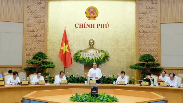 Thủ tướng chủ trì phiên họp Chính phủ thường kỳ tháng 5/2018. Ảnh: VGP/Quang Hiếu 