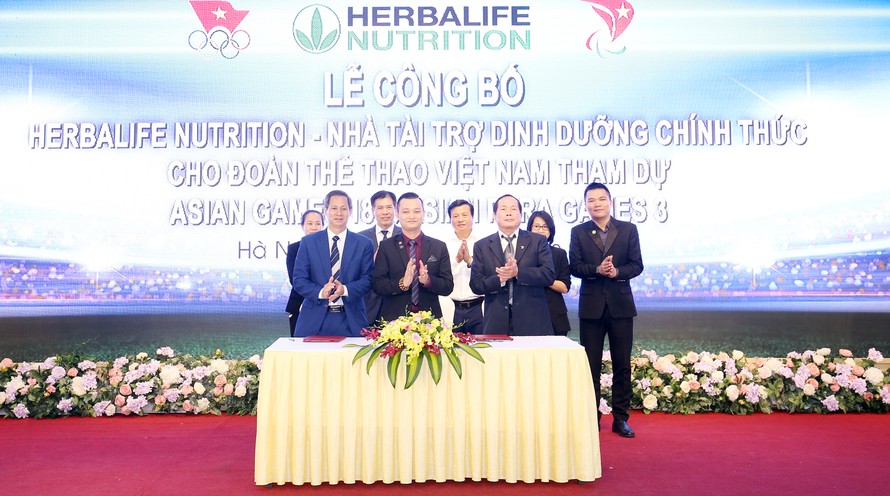 Herbalife ký kết tài trợ dinh dưỡng cho đoàn thể thao Việt Nam tham gia ASIAD & ASIAN PARA GAMES 2018