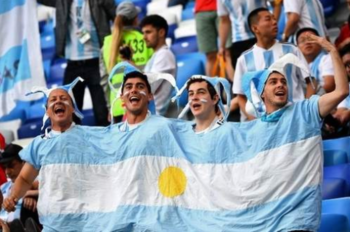Ngoài các trường hợp bị trục xuất phần lớn các cổ động viên Argentina đến Nga là để thưởng thức ngày hội bóng đá
