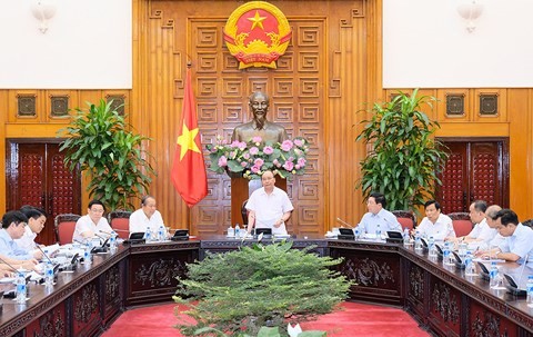 Thủ tướng Nguyễn Xuân Phúc phát biểu trong phiên họp Chính phủ ngày 9/7. Ảnh: VGP