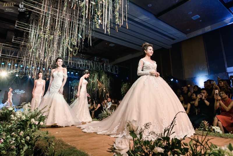 Những mẫu váy cưới mới nhất sẽ được trình diễn tại HWP 2018