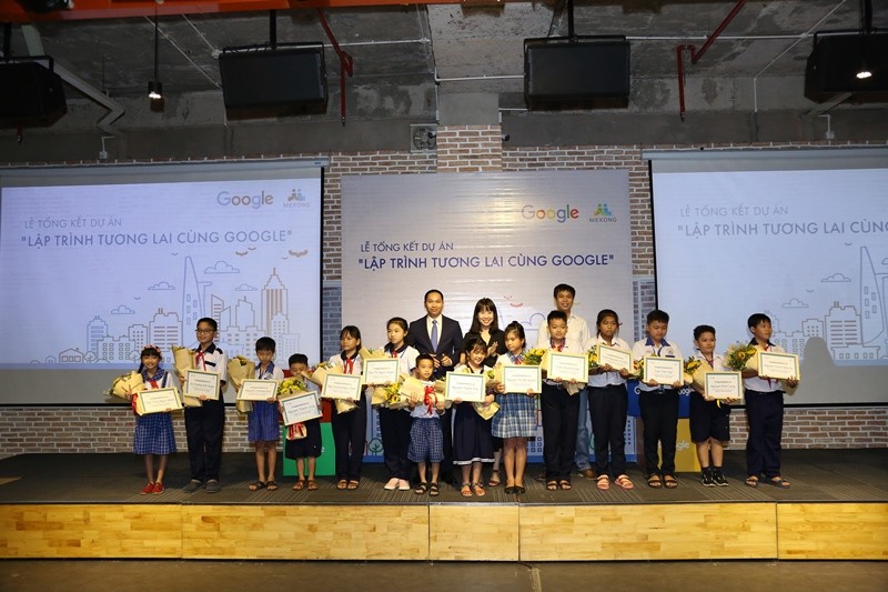 14 học sinh nhận giải thưởng xuất sắc - chuyến tham quan văn phòng Google Châu Á Thái Bình Dương tại Singapore