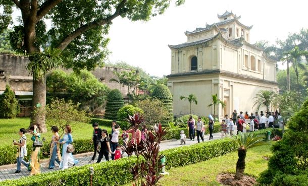 Hơn 3,3 triệu khách du lịch quốc tế đến Hà Nội