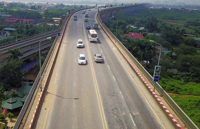 Bộ Giao thông ‘hứa’ sửa mặt cầu Thăng Long bền ít nhất 7-10 năm