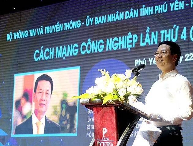 Bộ trưởng Bộ TTTT Nguyễn Mạnh Hùng phát biểu khai mạc