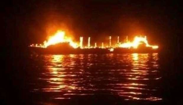 Cháy tàu biển tại Indonesia ngày 17/8 khiến 7 người thiệt mạng, 4 người mất tích.