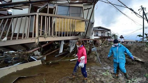 Nhiều ngôi nhà bị phá hủy sau siêu bão. (Ảnh: AFP)