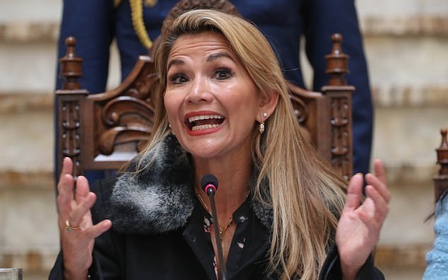Tổng thống lâm thời Bolivia, Jeanine Anez. Ảnh: EPA