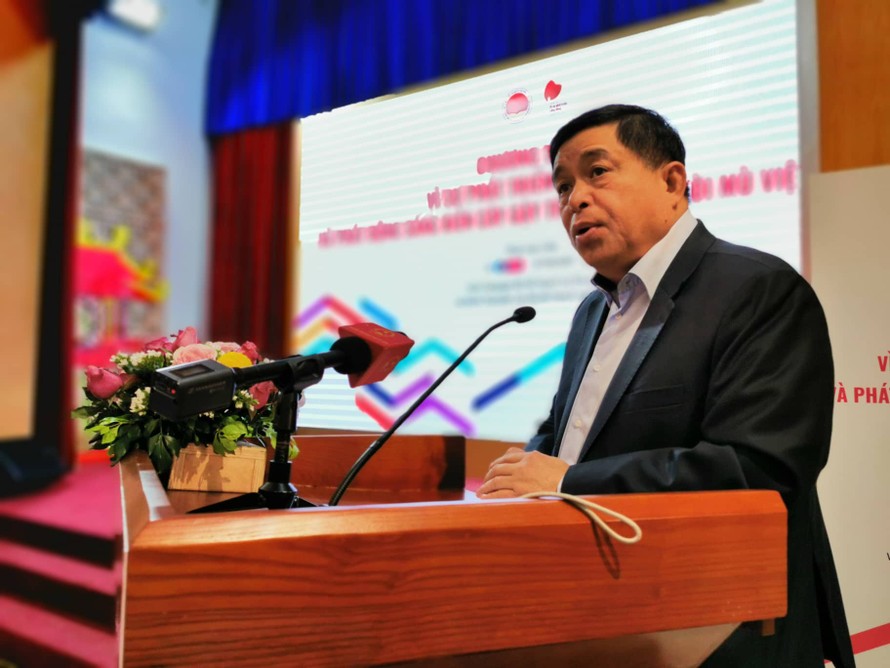 Bộ trưởng Bộ Kế hoạch và Đầu tư Nguyễn Chí Dũng phát biểu tại buổi lễ