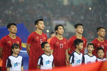 Tuyển Việt Nam tiếp tục dẫn đầu khu vực trên bảng xếp hạng FIFA