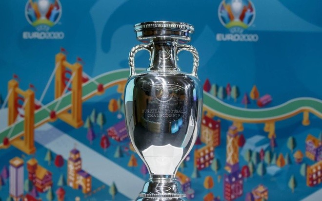 EURO 2020 gặp khó khăn trong khâu tổ chức vì dịch Covid-19. Ảnh: Telegraph.