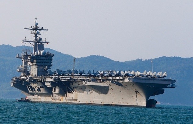 Tàu sân bay USS Theodore Roosevelt trong chuyến thăm Đà Nẵng vào ngày 5/3/2020. (Ảnh: Đất Việt)