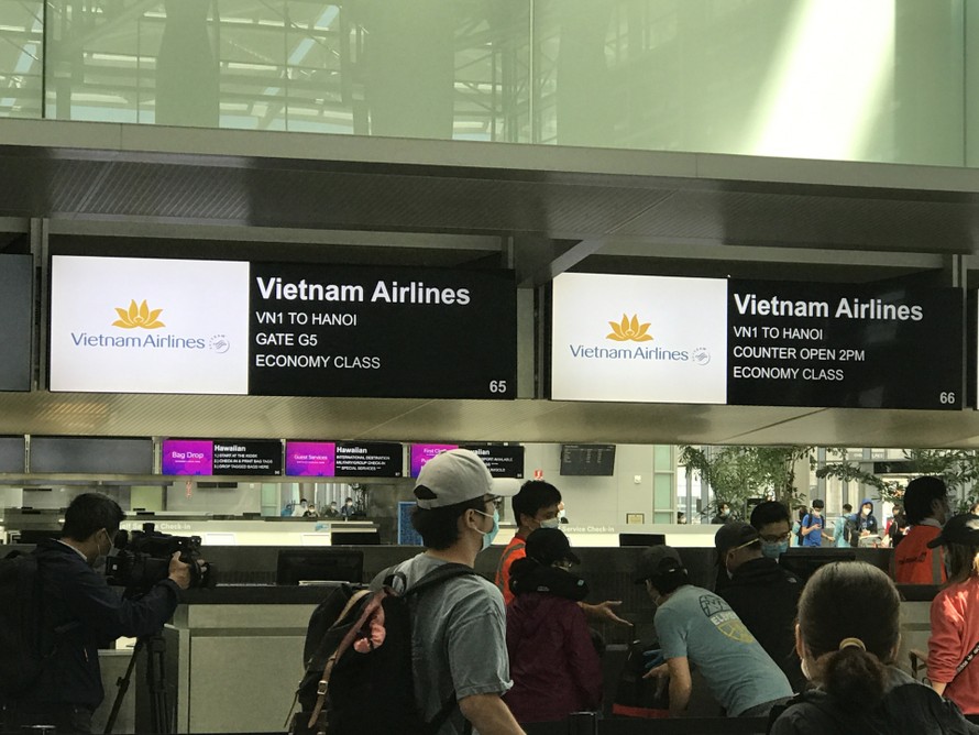 Thêm một chuyến bay chở công dân Việt Nam từ Hoa Kỳ trở về nước an toàn