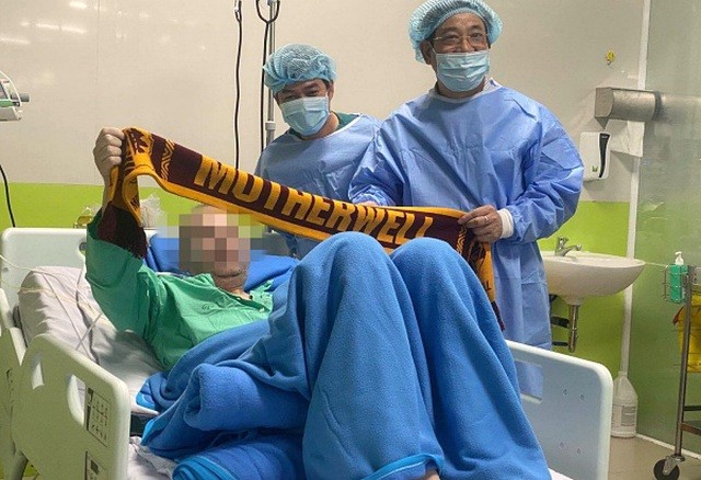 Bệnh nhân COVID-19 nặng nhất Việt Nam chính thức xuất viện