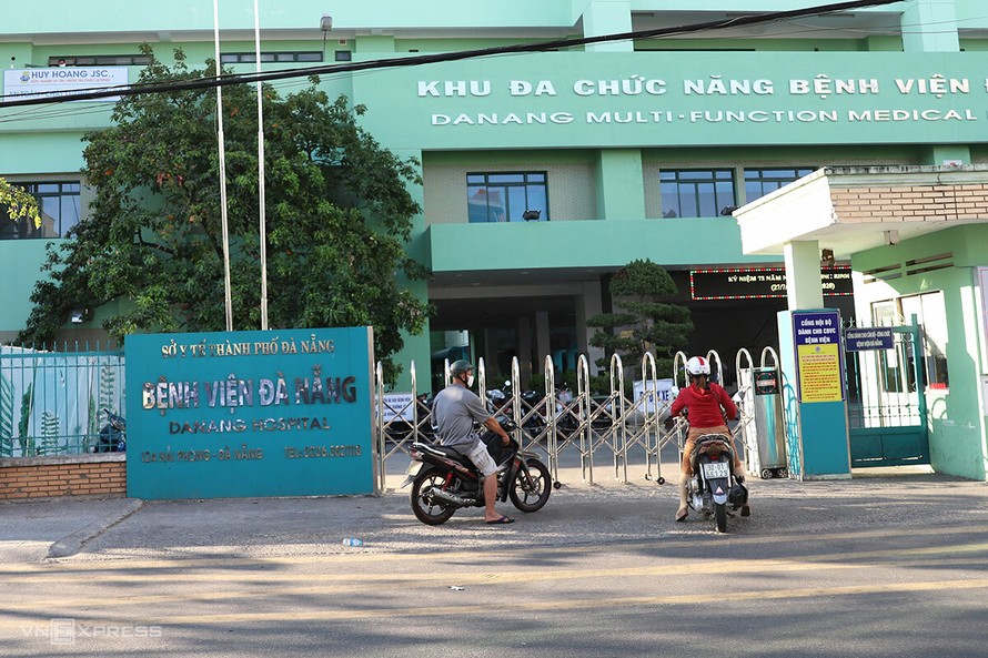 Lịch trình 11 ca COVID-19 mới xoay quanh 'ổ dịch' Bệnh viện Đà Nẵng
