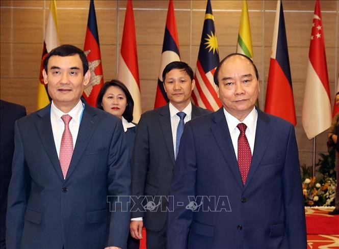 Thủ tướng Nguyễn Xuân Phúc, Chủ tịch ASEAN 2020 đến hội nghị. Ảnh: Thống Nhất/TTXVN