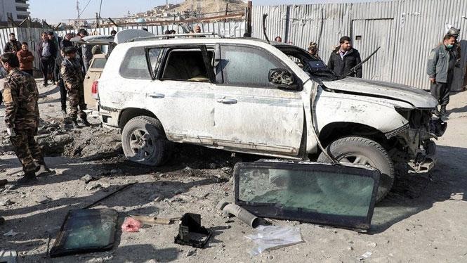 Hiện trường vụ đánh bom tại Kabul ngày 15-12. Ảnh: Reuters