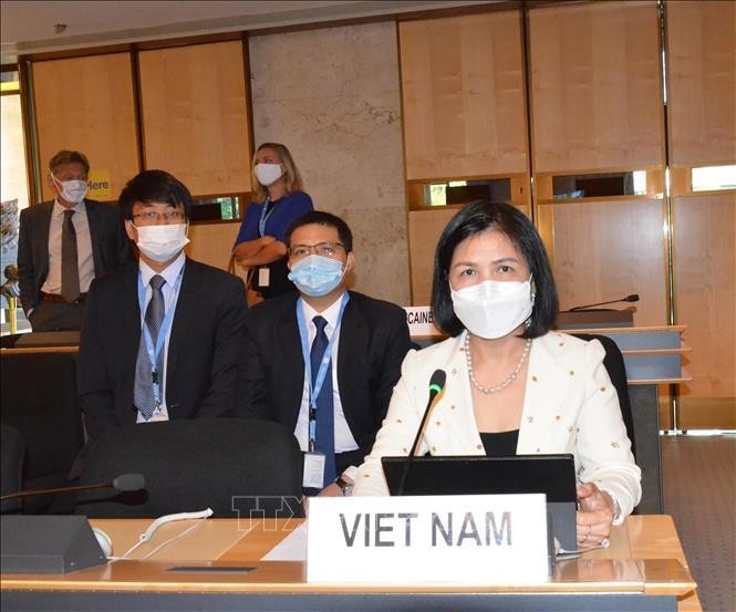 Đại sứ Lê Thị Tuyết Mai, Trưởng Phái đoàn thường trực Việt Nam bên cạnh LHQ, Tổ chức Thương mại Thế giới (WTO) và các tổ chức quốc tế khác tại Geneva. Ảnh: Tố Uyên/PV TTXVN tại Geneva