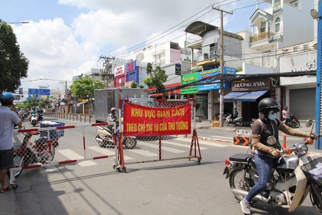 TP Hồ Chí Minh: Người dân ra vào quận Gò Vấp phải khai báo y tế điện tử