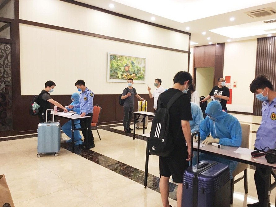 Hà Nội siết chặt giám sát 19 khách sạn cách ly người nhập cảnh