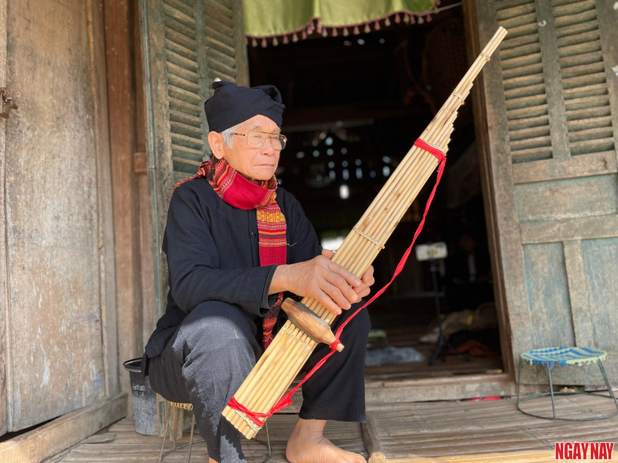 Nhật ký 99 ngày xuyên Việt: Ước mong ‘vực dậy’ văn hóa Thái của lão nông bản Ngùa
