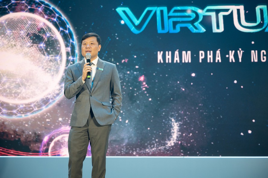 GS. Vũ Hà Văn - Giám đốc khoa học VinBigData - chia sẻ về mục tiêu đưa AI và BigData ứng dụng sâu rộng vào đời sống người Việt