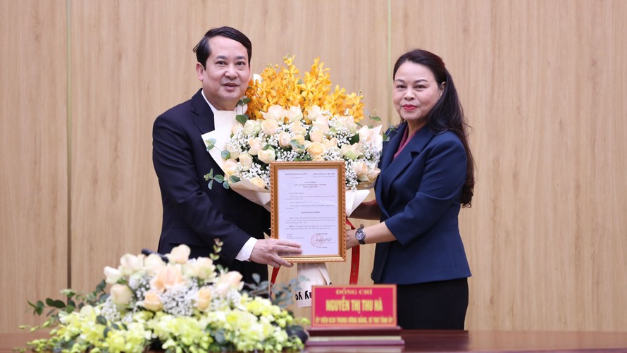 Ông Mai Văn Tuất được giao điều hành hoạt động của Ban Chấp hành, Ban Thường vụ Tỉnh ủy Ninh Bình ​