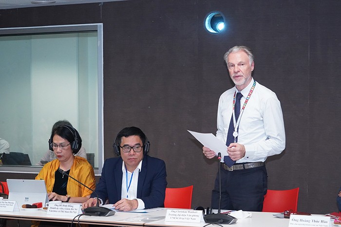 Trưởng đại diện Văn phòng UNESCO tại Hà Nội Christan Manhart chia sẻ tại tọa đàm