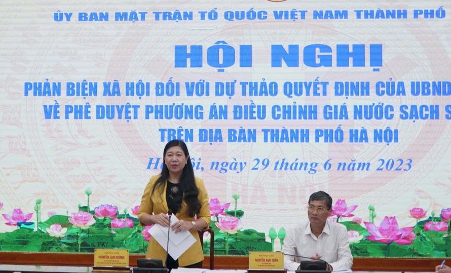 Chủ tịch Ủy ban MTTQ Việt Nam TP Nguyễn Lan Hương phát biểu tại hội nghị