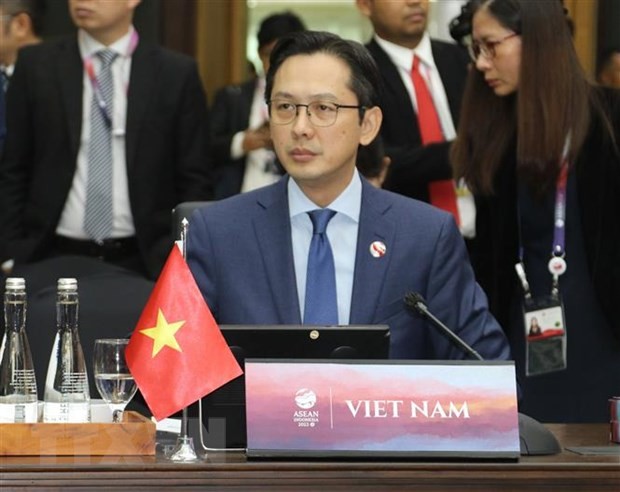 Thứ trưởng Bộ Ngoại giao Đỗ Hùng Việt tham dự Hội nghị. (Ảnh: Hữu Chiến/TTXVN)