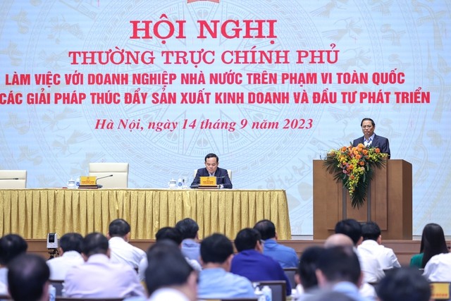 Thủ tướng Phạm Minh Chính chủ trì Hội nghị của Thường trực Chính phủ làm việc với doanh nghiệp Nhà nước về các giải pháp thúc đẩy sản xuất kinh doanh và đầu tư phát triển - Ảnh: VGP