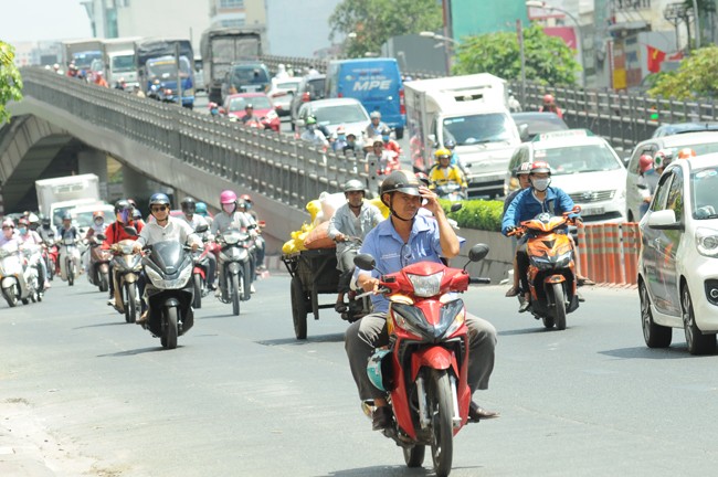 Thành phố Hồ Chí Minh khuyến cáo người dân bảo vệ sức khỏe trong thời tiết nắng nóng