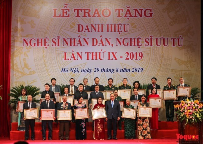  Lễ trao tặng danh hiệu Nghệ sĩ Nhân dân, Nghệ sĩ Ưu tú lần 9 diễn ra năm 2019. Ảnh: Tổ quốc