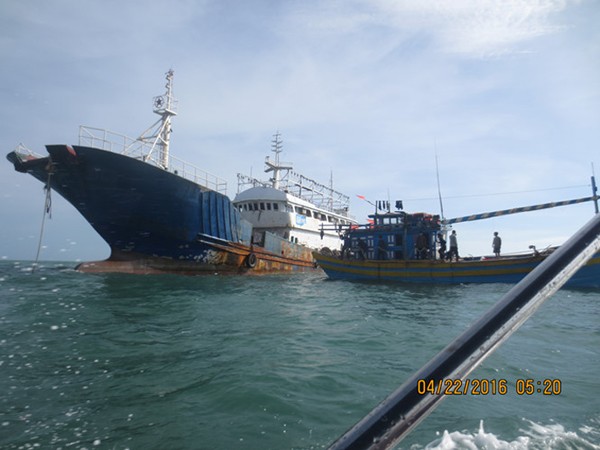 Tàu trôi dạt trên biển Bình Thuận (tàu to) sẽ được xử lý như tài sản vô chủ