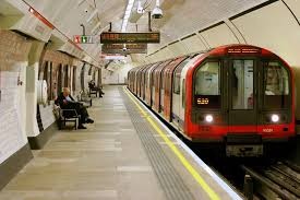 Bí mật đáng sợ bên dưới hệ thống tàu điện ngầm London