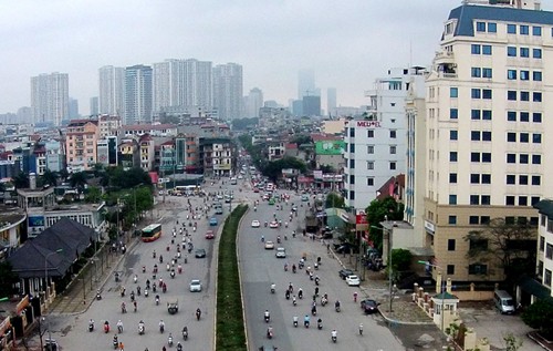 Đường Trường Chinh (dài khoảng 2km) từng được lãnh đạo Sở Quy hoạch kiến trúc Hà Nội mô tả "cong mềm mại". Ảnh: Giang Huy.
