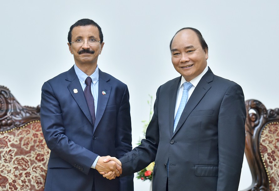Thủ tướng Nguyễn Xuân Phúc tiếp Chủ tịch, Tổng Giám đốc Tập đoàn DP World của UAE. Ảnh: VGP/Quang Hiếu