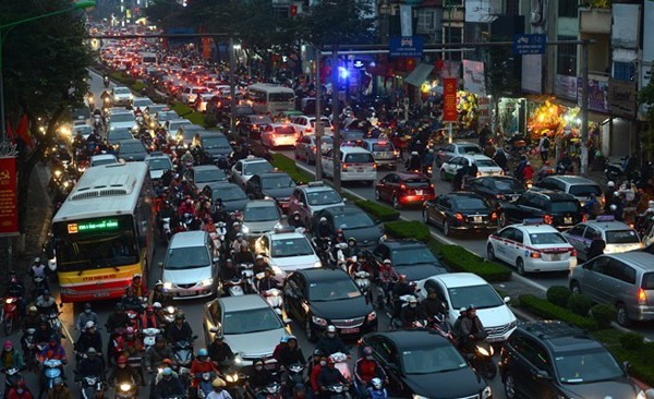 Hà Nội sẽ thu phí ôtô vào nội đô để giảm ùn tắc giao thông.