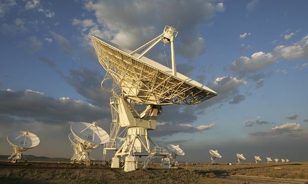 Kính thiên văn đa ăng ten ở New Mexico, Mỹ. Ảnh: Getty. 