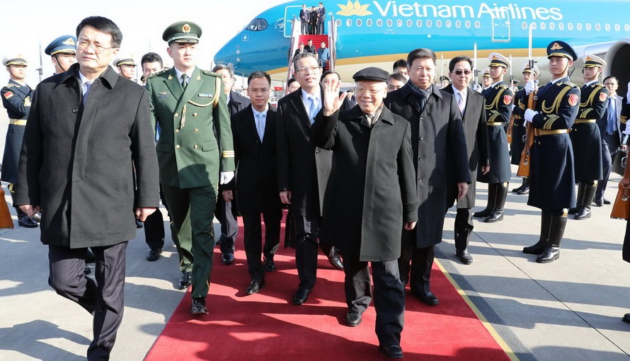 Tổng Bí thư Nguyễn Phú Trọng cùng Đoàn đại biểu cấp cao Việt Nam đã tới Thủ đô Bắc Kinh