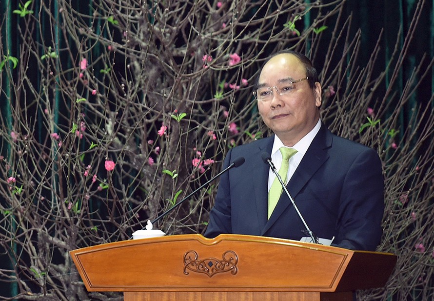 Thủ tướng Nguyễn Xuân Phúc phát biểu tại Hội nghị trực tuyến tổng kết công tác văn hóa, thể thao và du lịch năm 2016 và triển khai nhiệm vụ năm 2017.