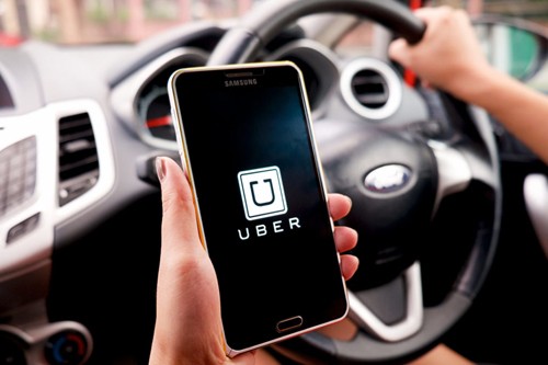  Uber vẫn được hoạt động taxi tại Việt Nam nhưng phải bổ sung một số thủ tục pháp lý theo yêu cầu của Bộ Giao thông.
