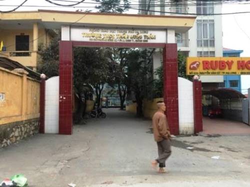 Trường THCS Trần Quốc Toản nằm trên địa bàn TP Hạ Long, Quảng Ninh.