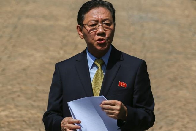 Đại sứ Triều Tiên ở Malaysia Kang Chol. 