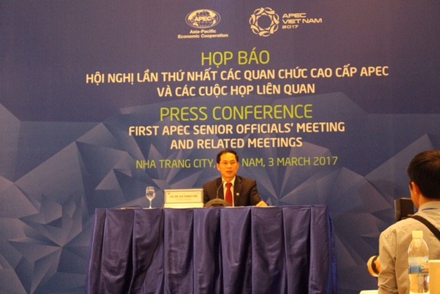  Thứ trưởng thường trực Bộ Ngoại giao Bùi Thanh Sơn chủ trì buổi họp báo.