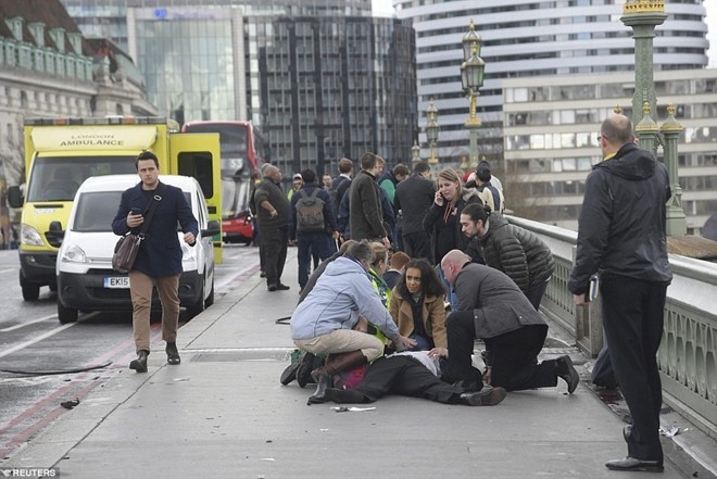 Vụ tấn công khủng bố xảy ra chiều 22/3 ở ngay giữa trung tâm London, Anh. 